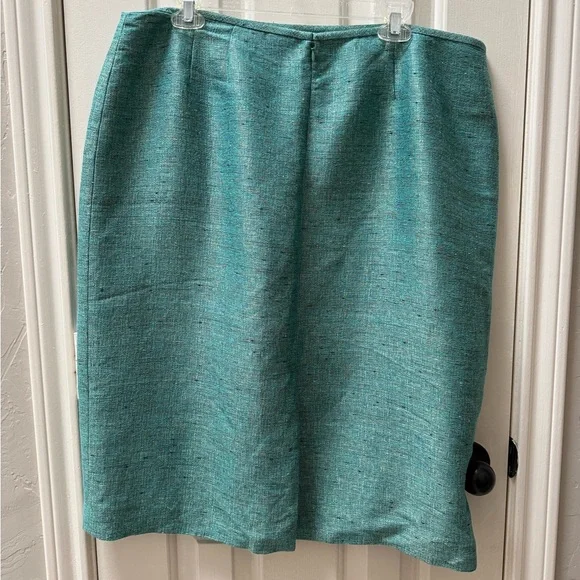 Kasper 18 Metallic Teal Boucle Tweed Skirt - Picture 2 of 3